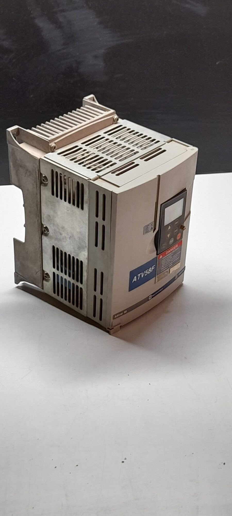 TELEMECANIQUE ATV58F