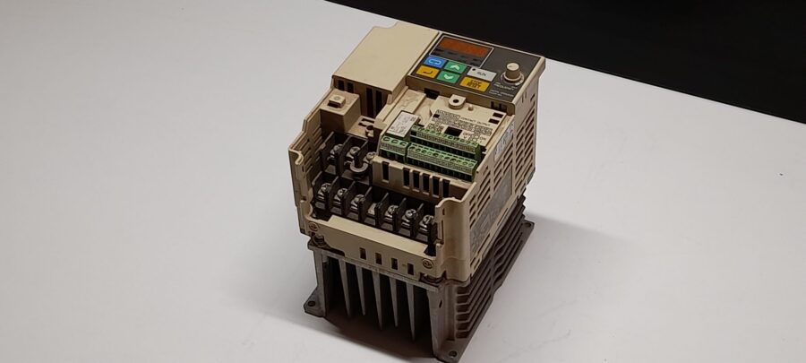 Omron CIMR-V7AZBOP7