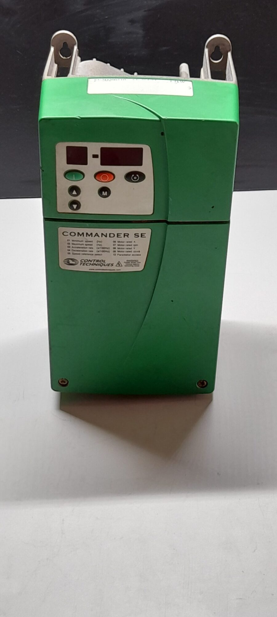 Commander SE2D200110