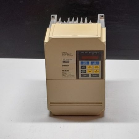 3e2b24_4aee708f55924bcc8858b9817f30170cmv2