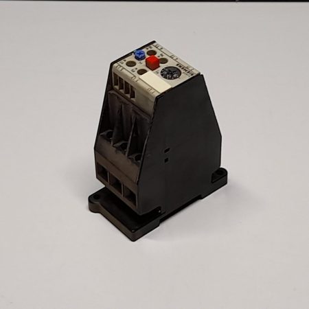 3e2b24_579e9b511df0425eb04cf625040f1bb0mv2