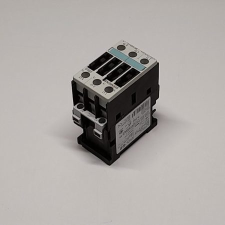 3e2b24_65c2cbb00b704ae7bc539c2ae05beac2mv2